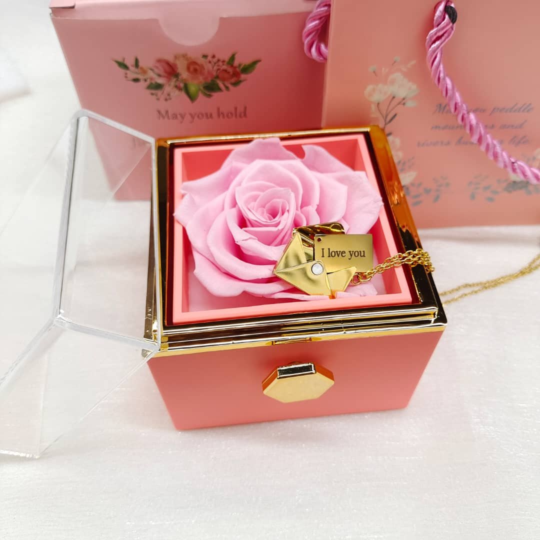 Caixa Rotativa Rosa Real & Colar Envelope Personalizado