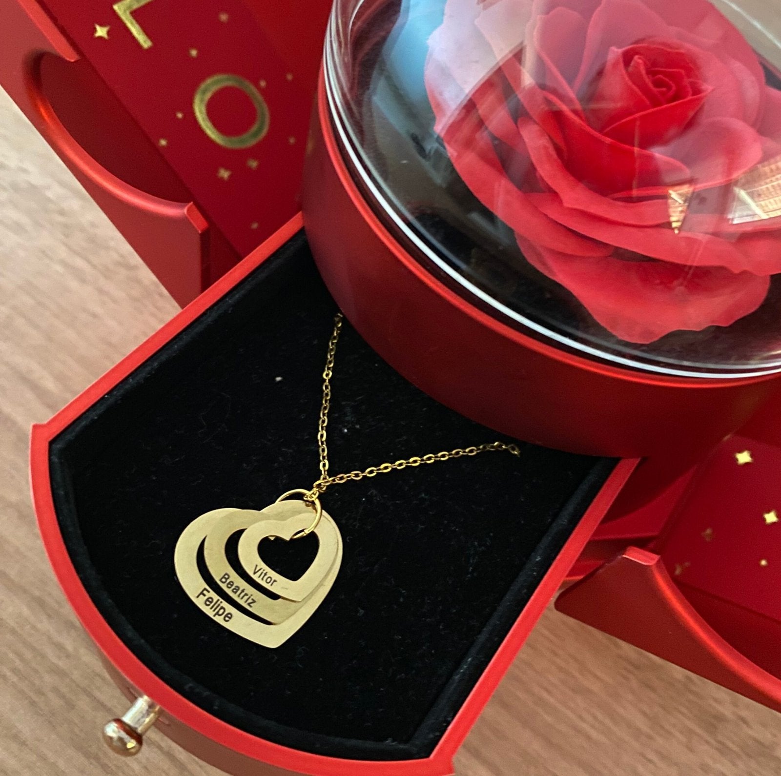 Caixa Asas & Colar Amor Fraterno Personalizado Com Nomes