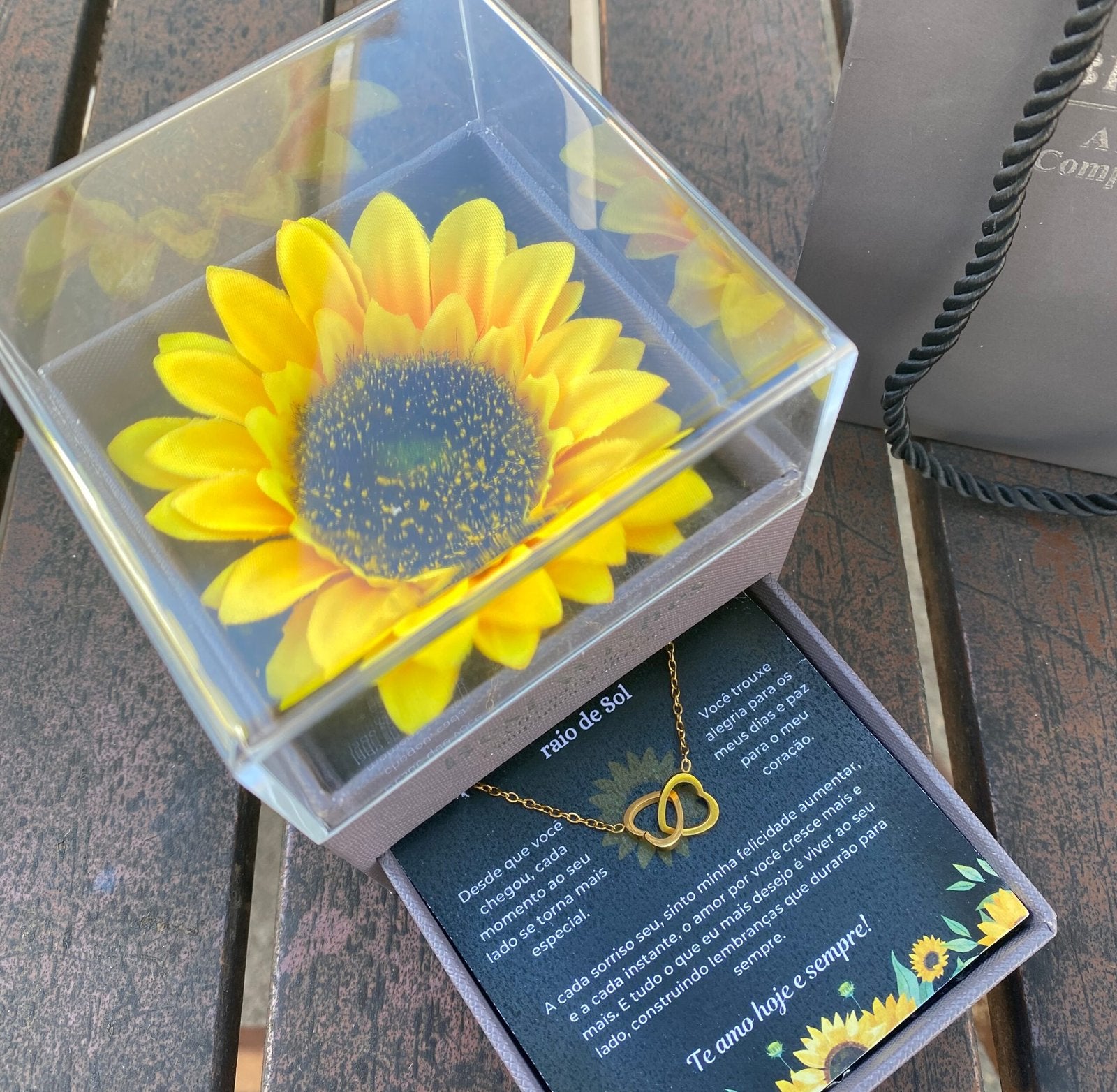 Caixa Rosa Girassol & Colar Dual Love Personalizado