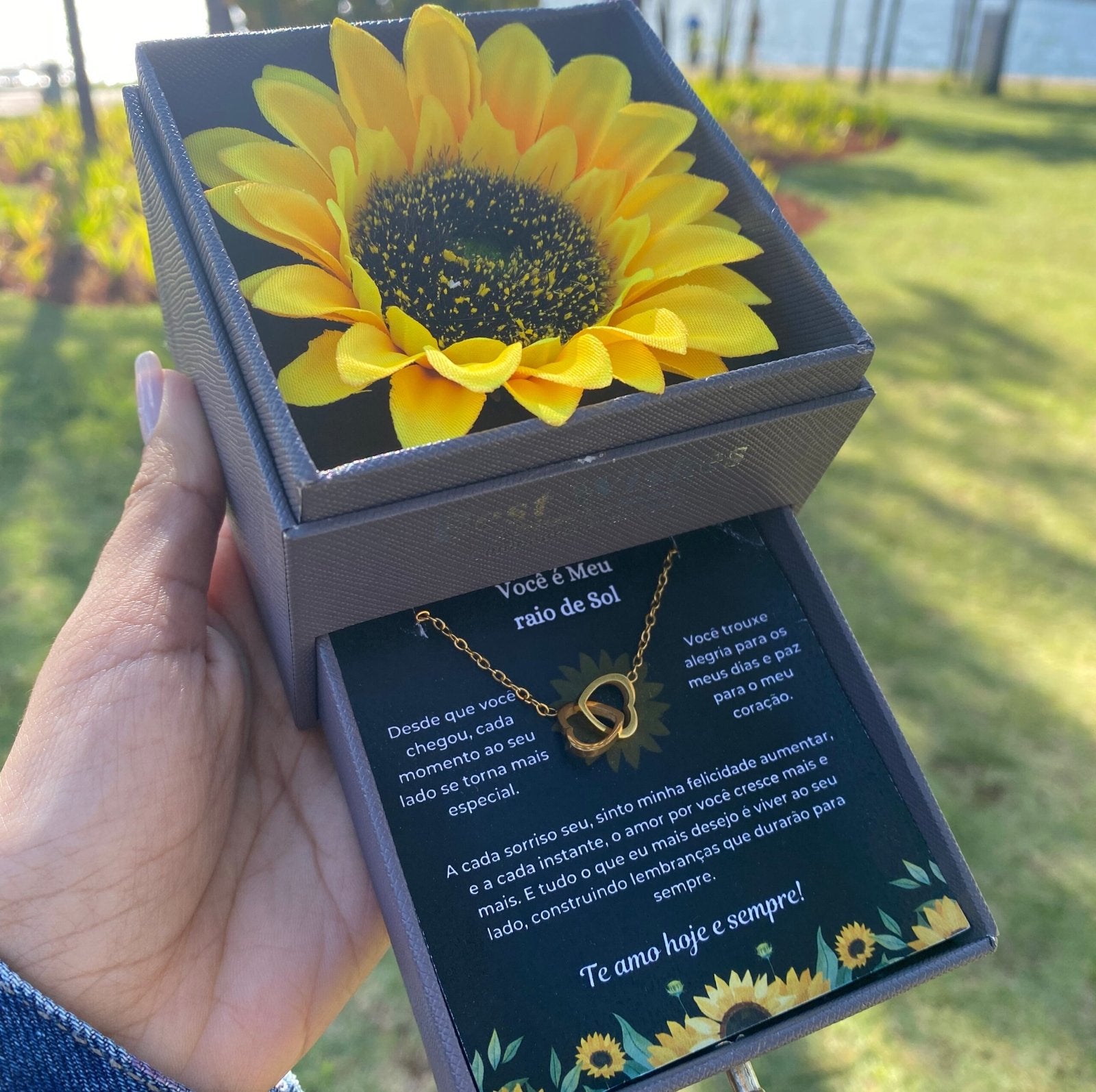 Caixa Rosa Girassol & Colar Dual Love Personalizado