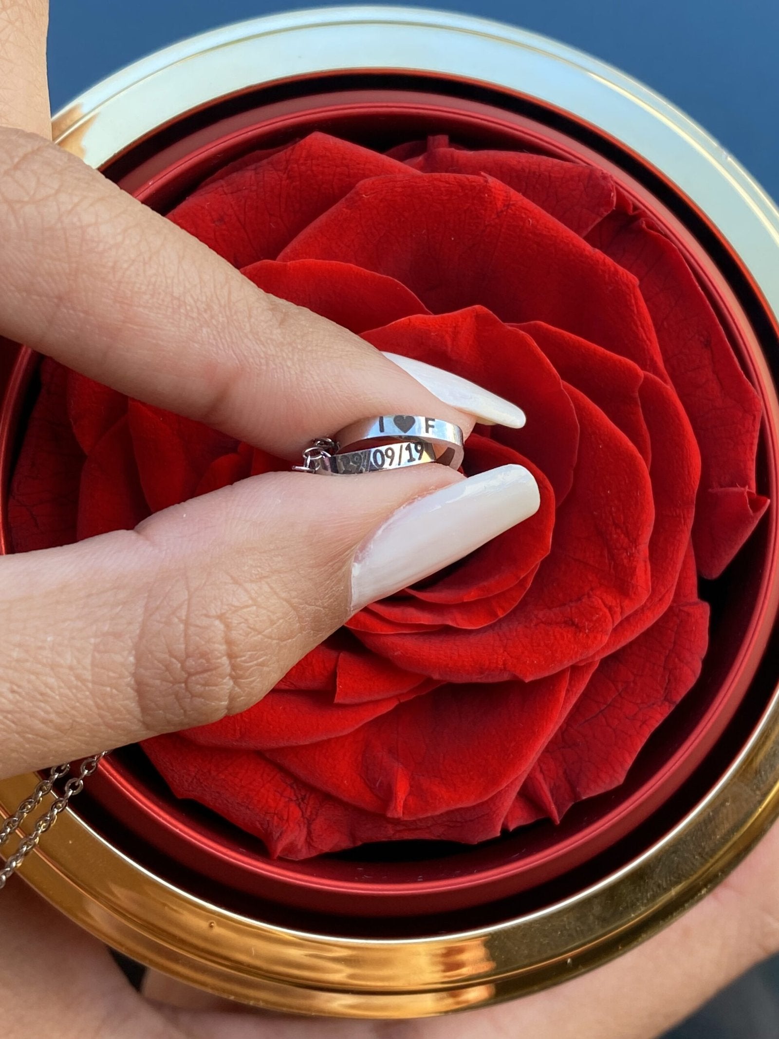 Caixa Rotativa Com Rosa & Colar Dual Love Personalizado