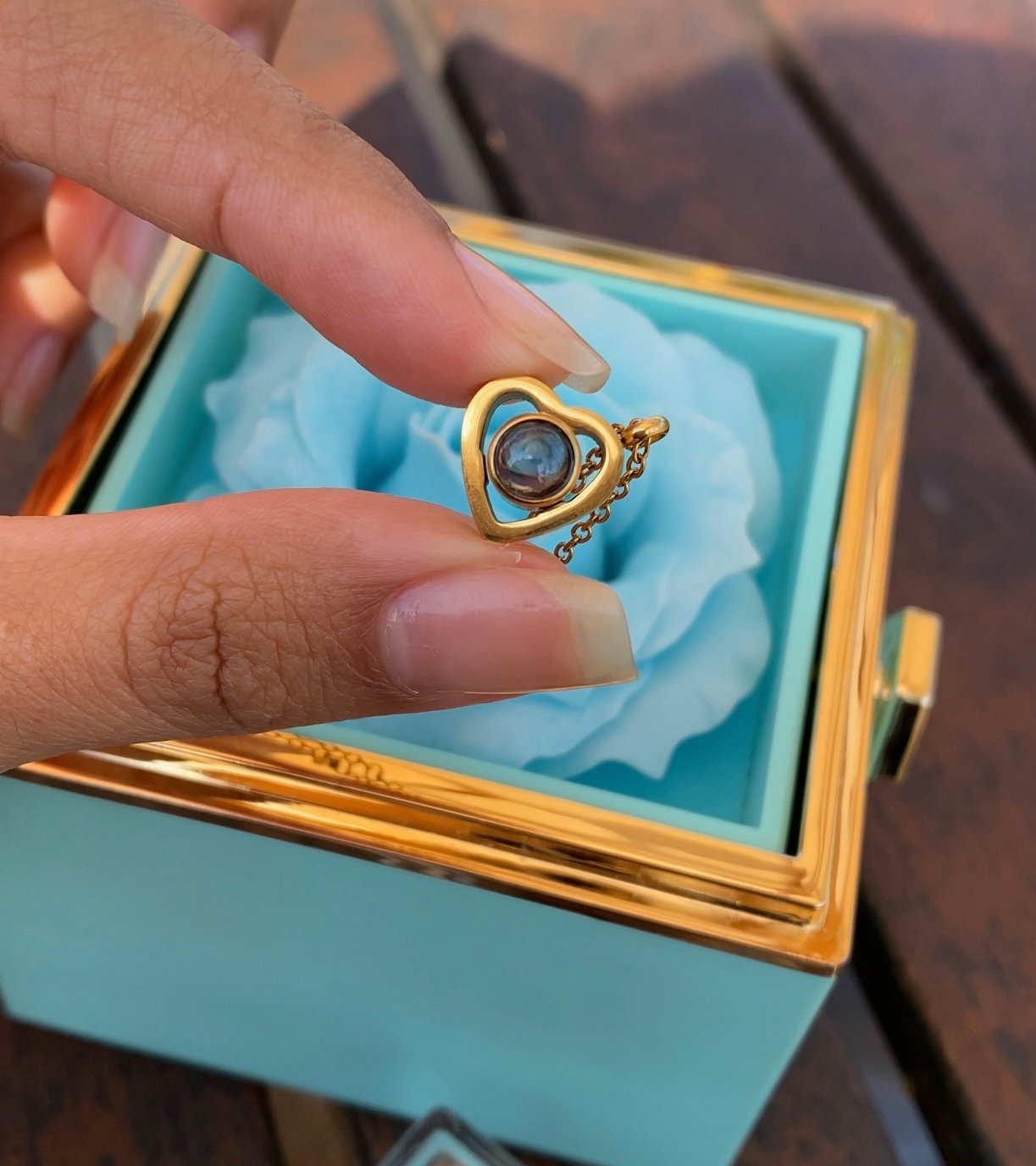 Caixa Rotativa Rosa Real & Colar Projeção Com Foto