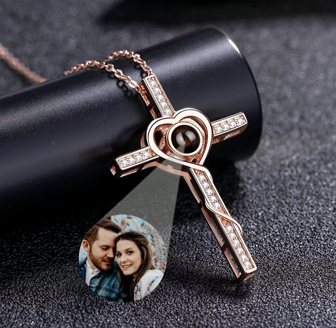 Colar Cruz Projeção Com Foto