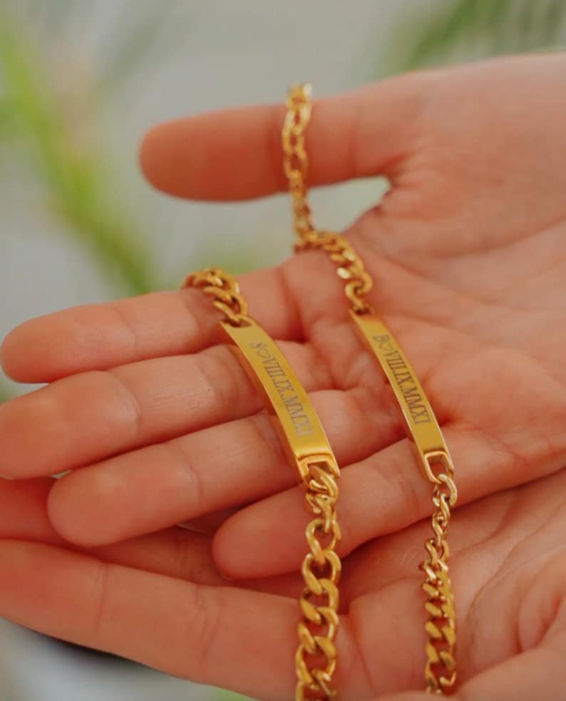 Pulseira Para Casais Com Nomes Gravados