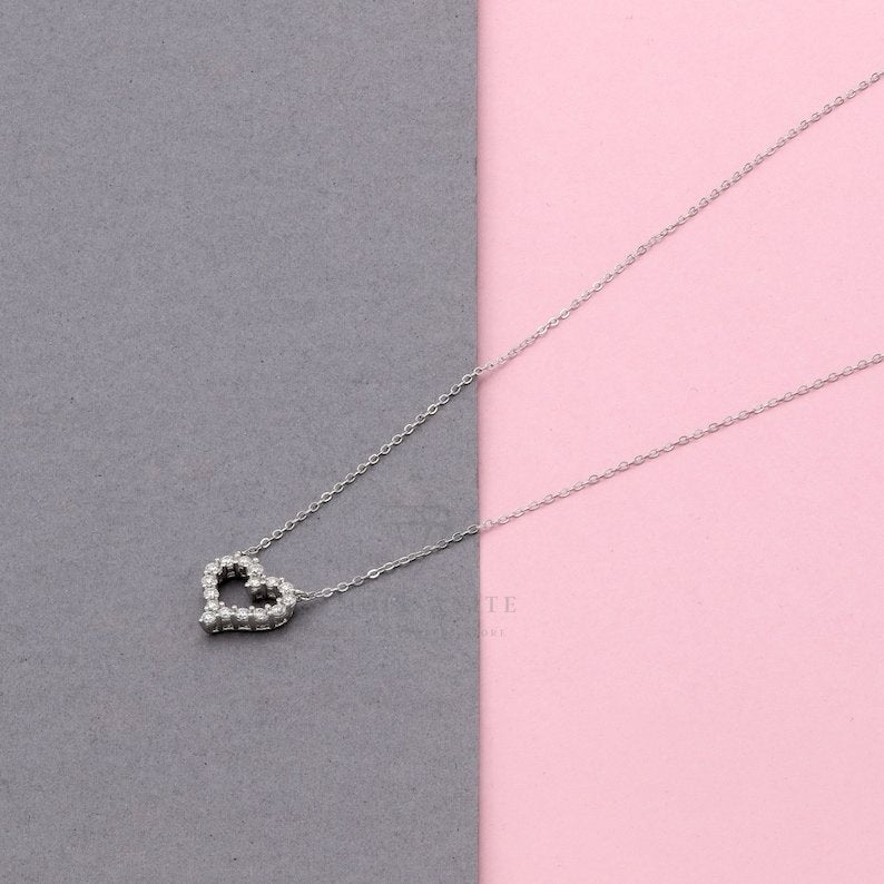 Urso Rotativo Com Rosa Real & Colar Coração Com Pedras